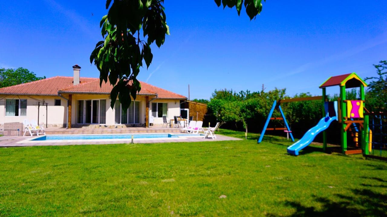 Вила Релакс - Villa Relax Sokolovo Buitenkant foto
