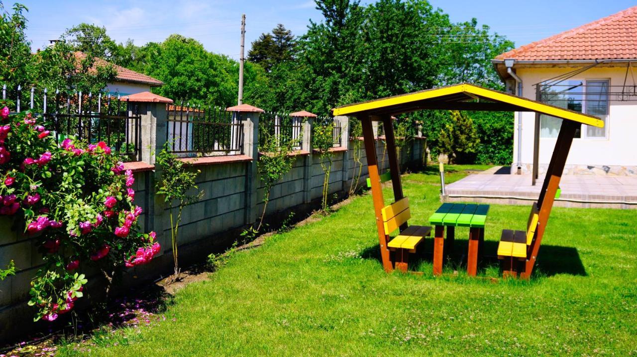 Вила Релакс - Villa Relax Sokolovo Buitenkant foto