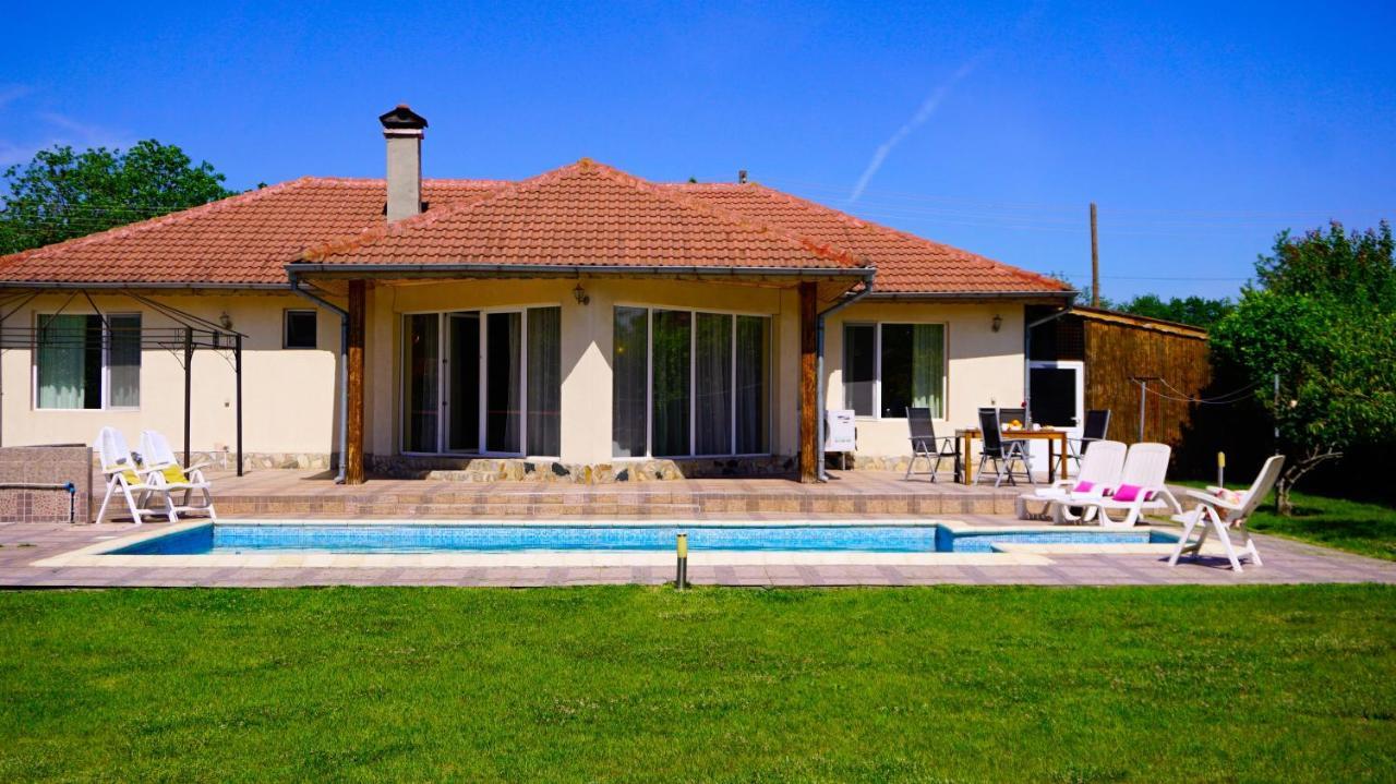 Вила Релакс - Villa Relax Sokolovo Buitenkant foto