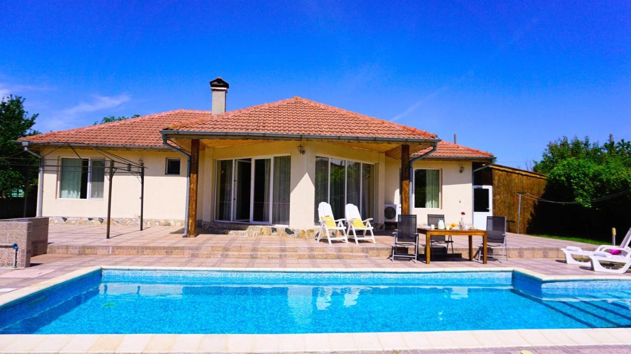 Вила Релакс - Villa Relax Sokolovo Buitenkant foto