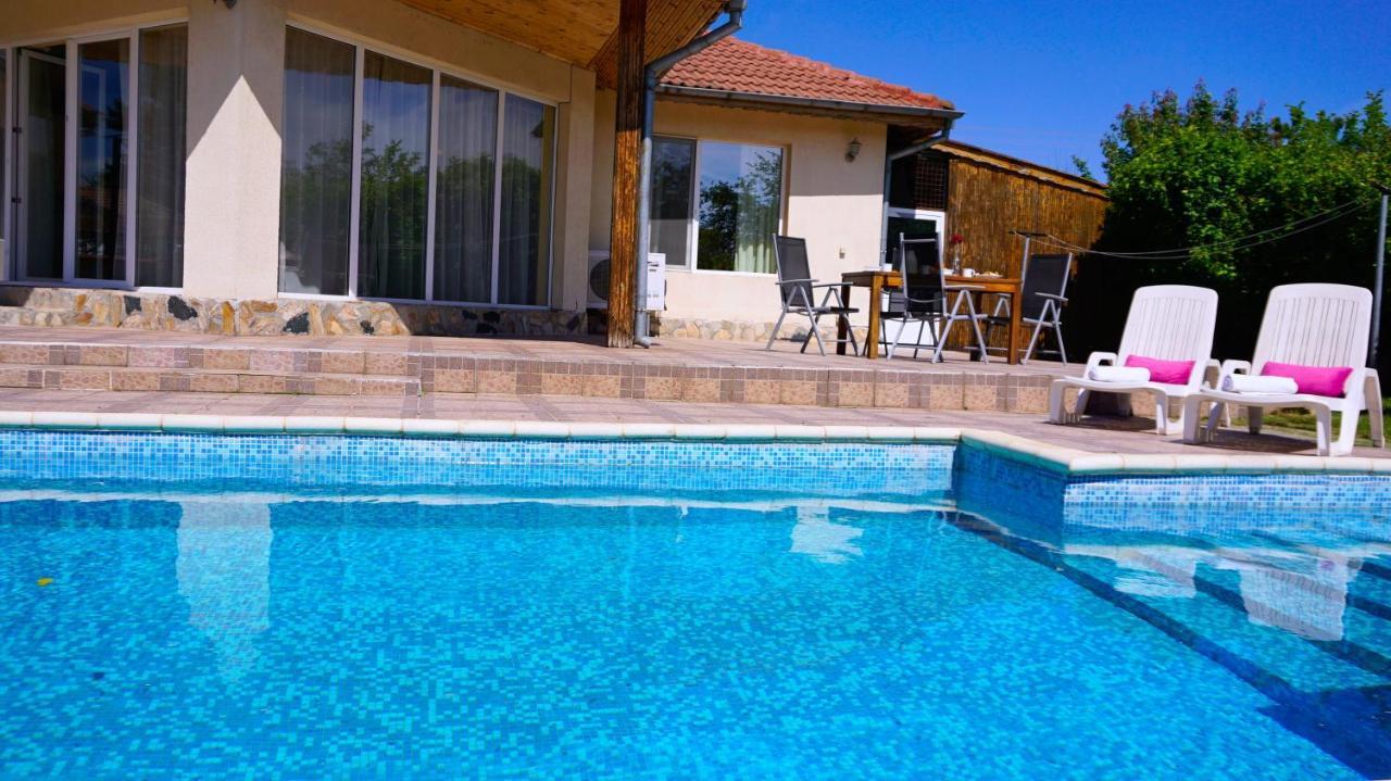 Вила Релакс - Villa Relax Sokolovo Buitenkant foto