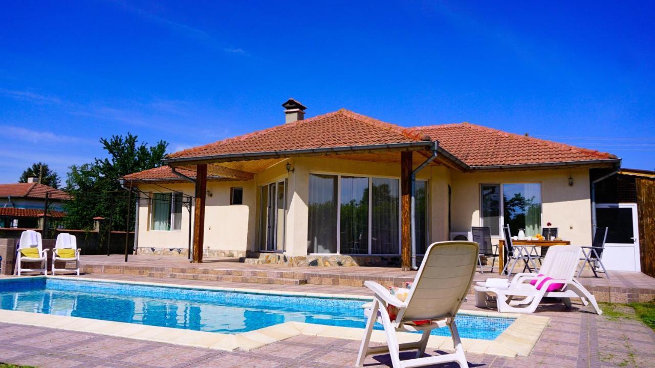Вила Релакс - Villa Relax Sokolovo Buitenkant foto