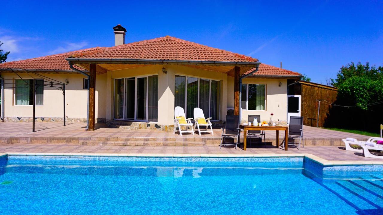 Вила Релакс - Villa Relax Sokolovo Buitenkant foto